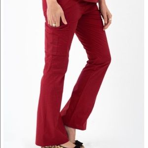 jaanuu / red flare bottom
